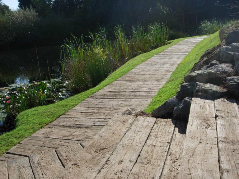 Case Study_Weathered Oak Vintage_Walkway