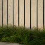 GLDC32C_Decor_Curve_32mm_Carbon_MCL360L_Shadow Line Plus_Limed Oak_Lifestyle Cameo 1