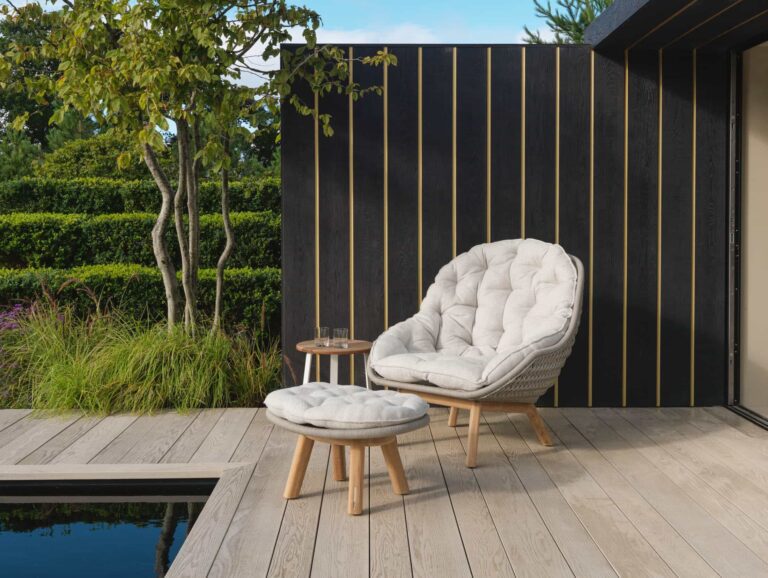 MCL360R_Shadow Line Plus_Burnt Cedar_GLDC32G_Decor_Curve_32mm_Gold_Lifestyle_Hero