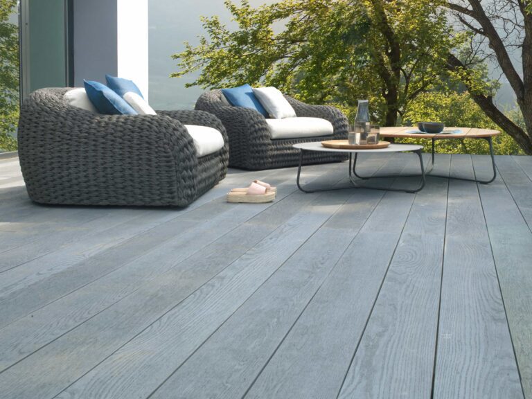 MDE176B_ Enhanced Grain_Brushed Basalt_ Hero 1
