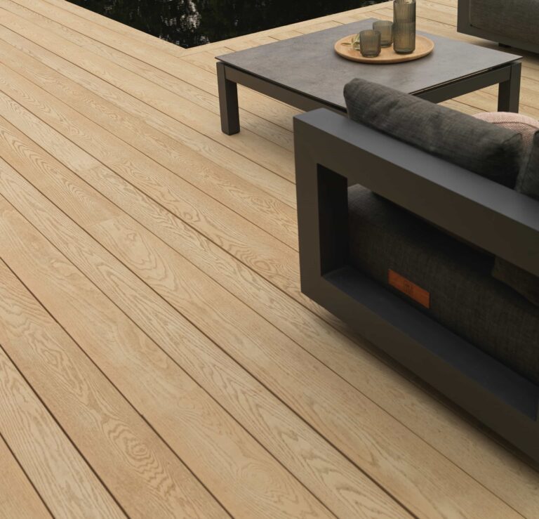 MDE176H_Enhanced Grain_Ashwood_Lifestyle high view