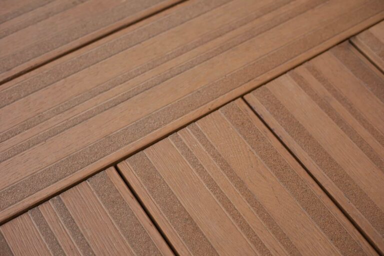 MDL200C_Lasta Grip_Coppered Oak_Closeup 2