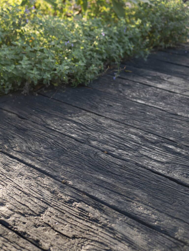 MDW200R_Weathered Oak_Embered_Cameo 2_1