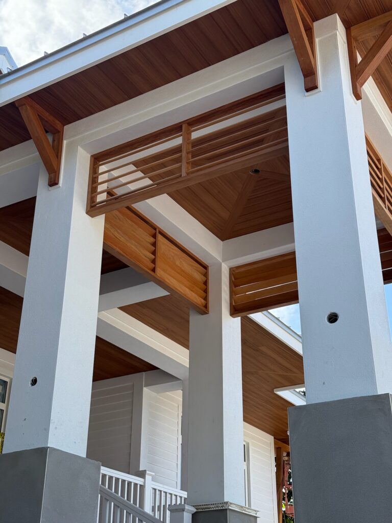 Maximo | Trim & Mounding | Ayous Beams