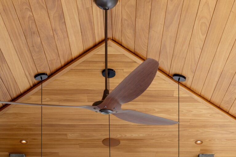 Maximo | Trim & Mounding | Ayous Ceiling & Trim
